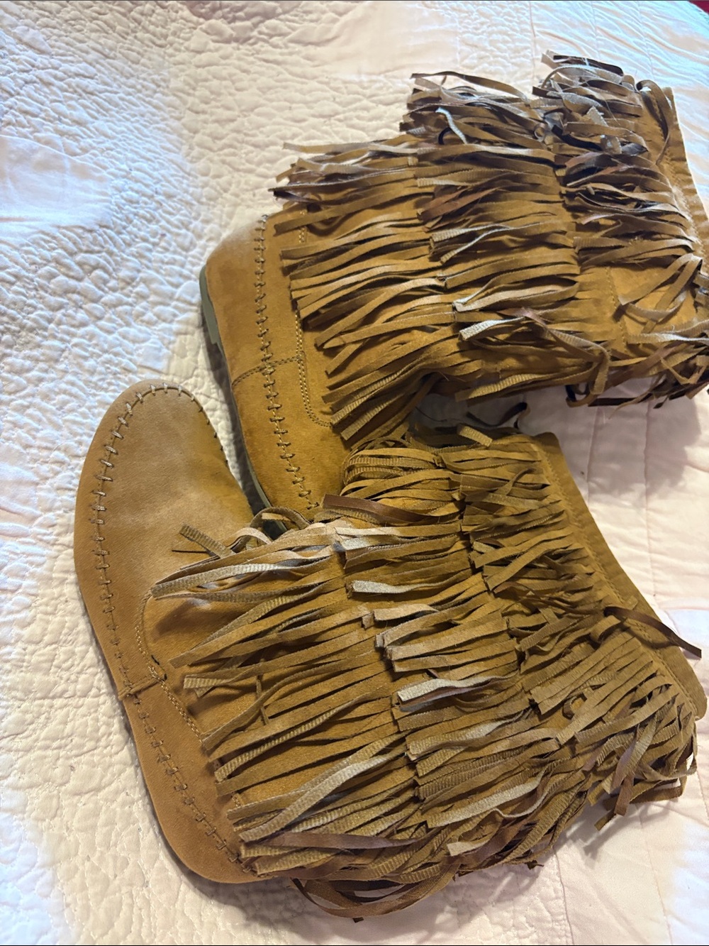 Fringe Suede Ankle Boots - Tan